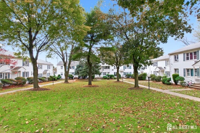 Building Photo - 37 Garfield Park