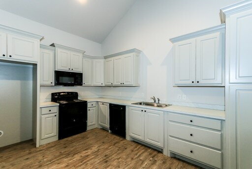 Foto del edificio - 1/2 off First Months Rent! New Cooper Mead...