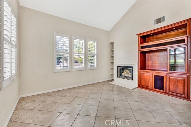 Foto del edificio - 37 Visalia