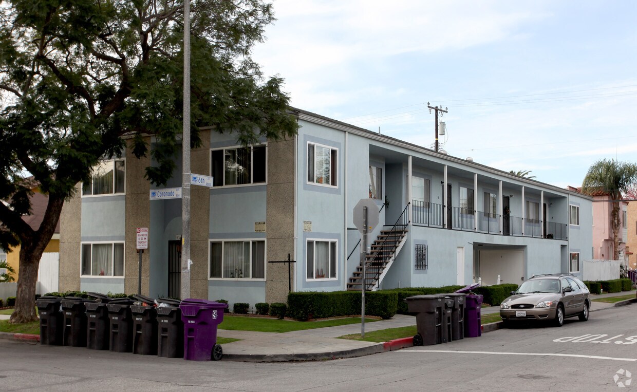 Primary Photo - 539 Coronado Ave
