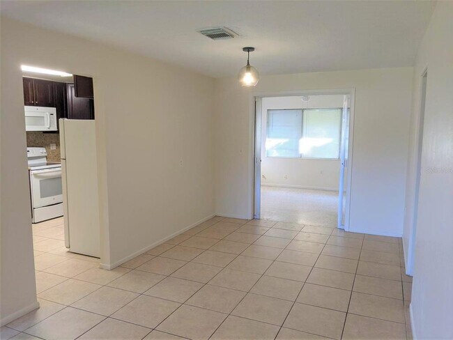 Foto del edificio - 2342 Sunnyside Pl