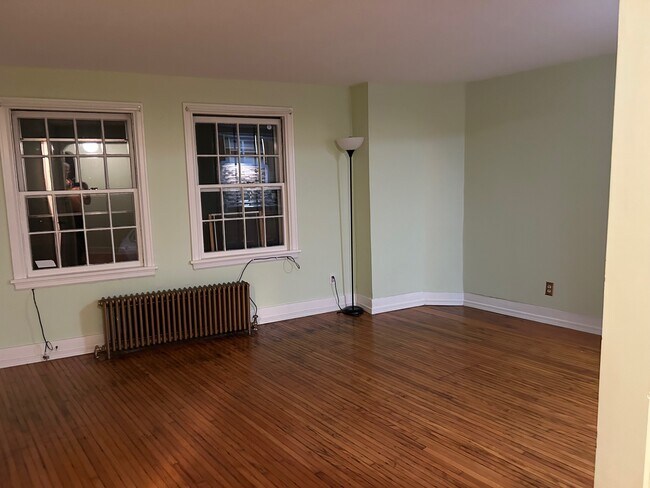 Foto del edificio - 226 Linwood Ave