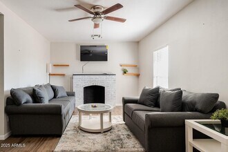 Building Photo - 1514 E Fillmore St