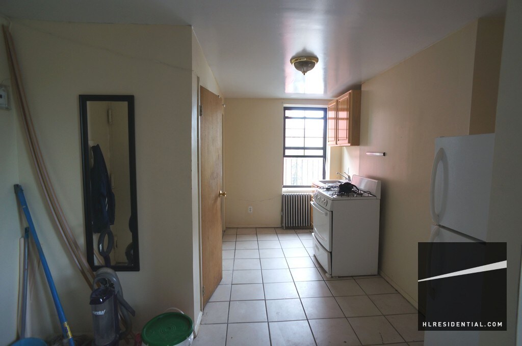 Building Photo - 207 Johnson Ave