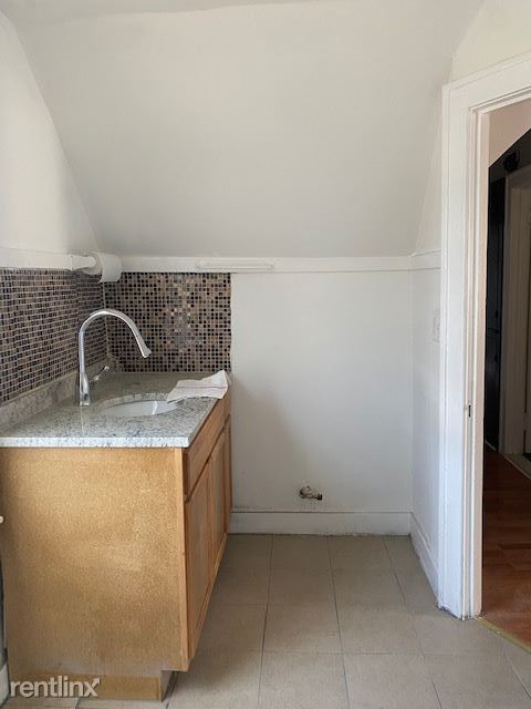 Building Photo - 4 br, 2 bath House - 15510 monta vista
