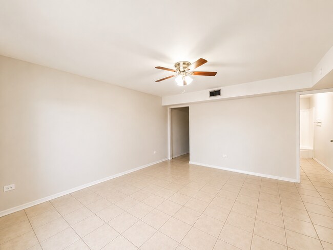 Building Photo - 604 Horizon Peak