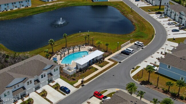 Building Photo - 7691 Shadow Lake Dr