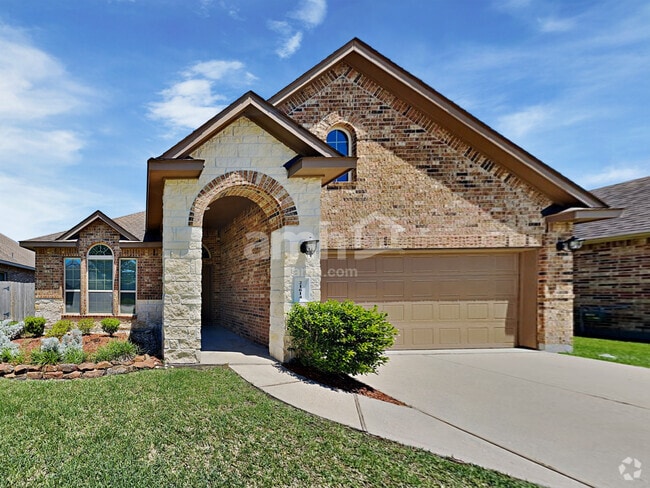 Building Photo - 21614 Champagne Dr E