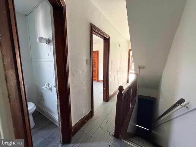 Foto del edificio - 347 E King St