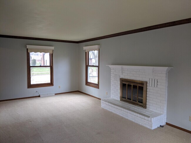 Building Photo - 7210 Harvest Hill Rd