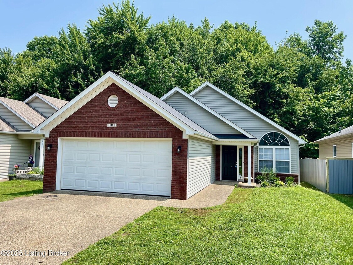 Primary Photo - 11115 Meadow Chase Ct