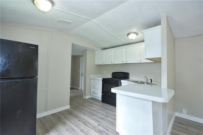 Building Photo - 340 Towler St