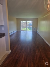 Building Photo - 1505 S Canford Cliffs Dr