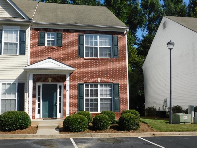 Primary Photo - 653 Kenridge Dr