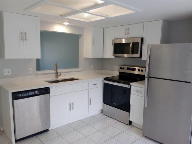 Building Photo - 12164 Pepperdine Pl