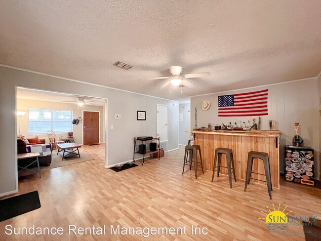 Building Photo - 2 br, 2 bath House - 6 Regency Park Drive