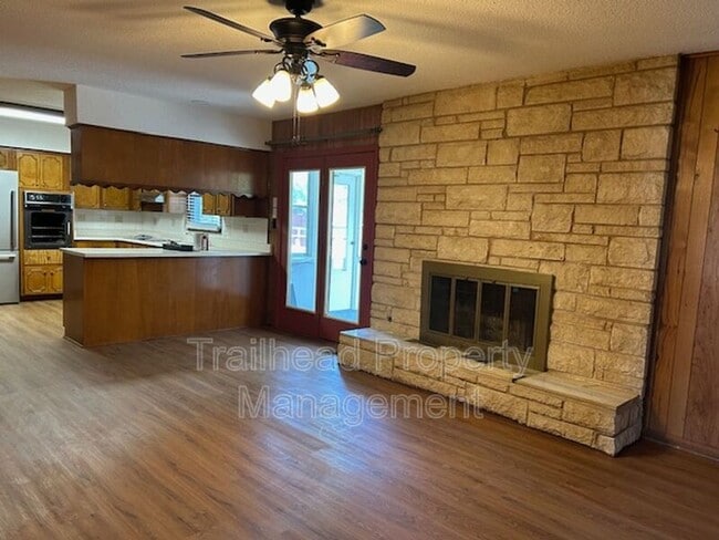 Building Photo - 1706 NE 77th St