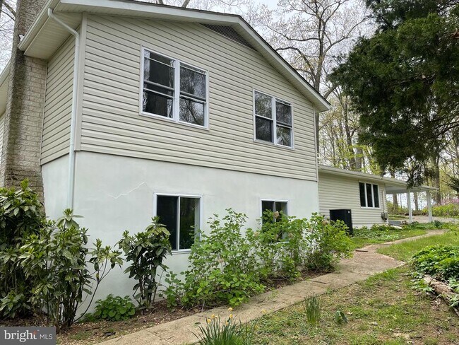 Building Photo - 14300 Old Frederick Rd