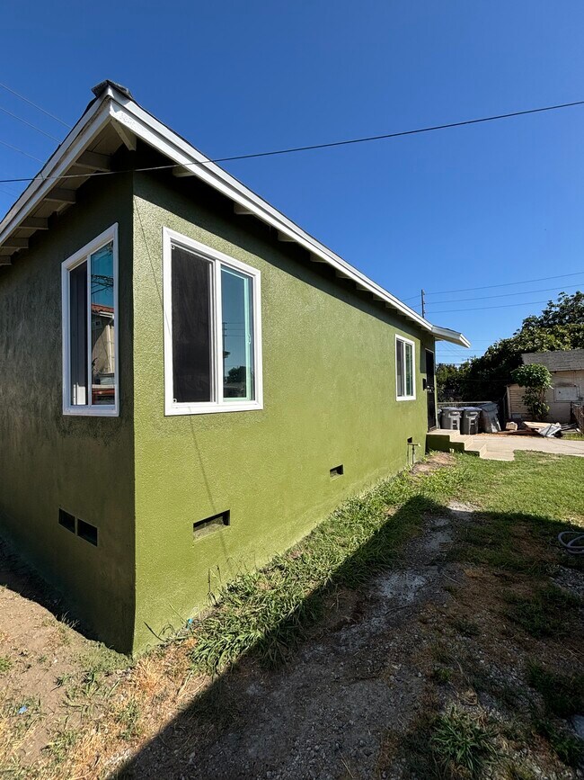Foto del edificio - 11846 Wright Rd