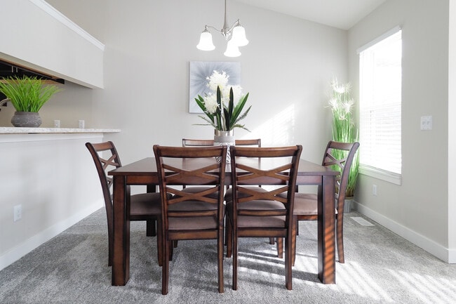 Building Photo - Mill Creek Apartments