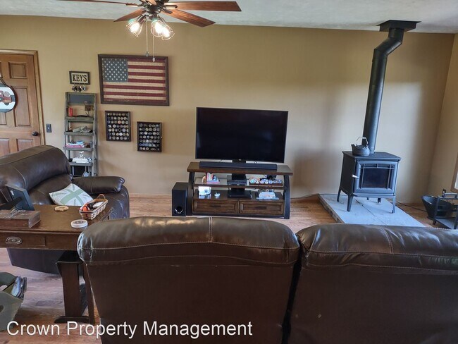 Foto del edificio - 3 br, 3.5 bath House - 9606 Bennington Rd.