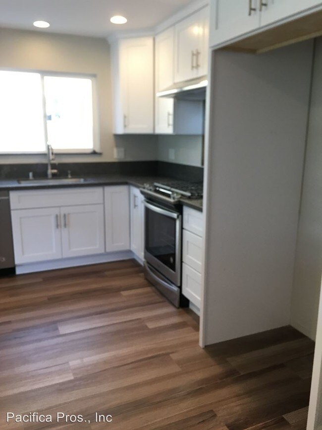 Foto del edificio - 3 br, 2 bath House - 2446 El Lujo Way