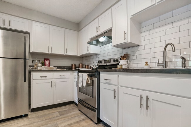 Photo - Boulevard Apartments