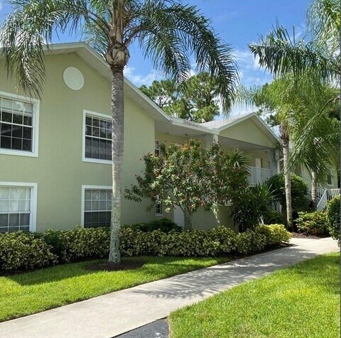 Foto principal - 28261 Pine Haven Way