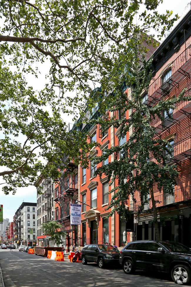 Building Photo - 201 Mulberry St