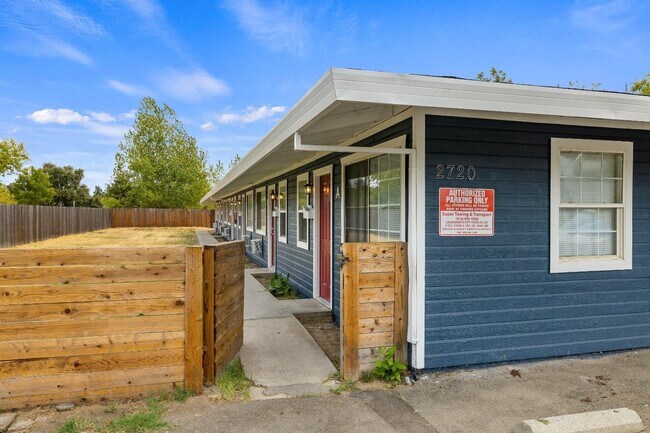 Foto del edificio - 2720 Forrest St
