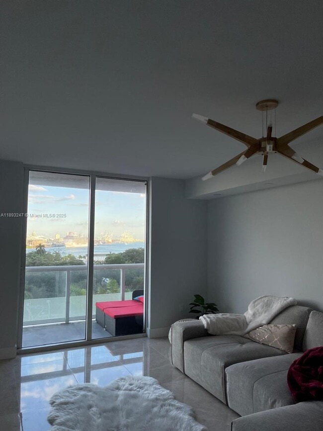 Building Photo - 50 Biscayne Blvd
