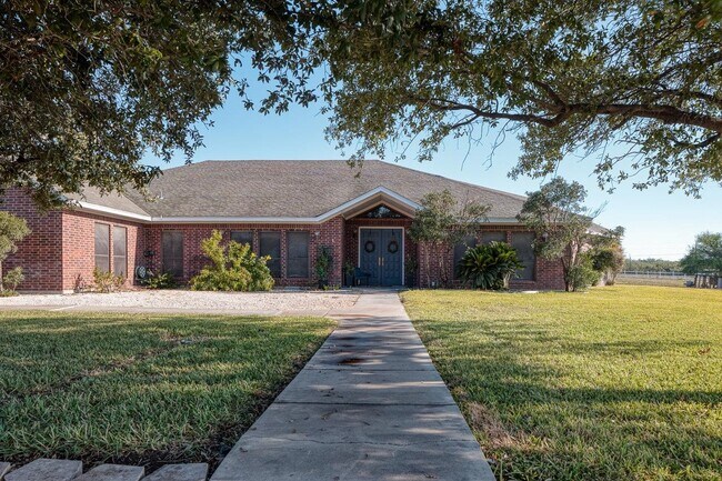 Building Photo - 81 Sage Hill Dr