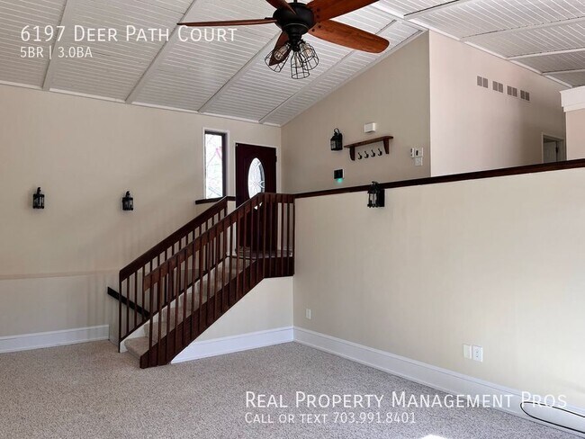 Building Photo - 6197 Deer Path Ct