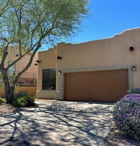 Primary Photo - Beautiful two-bedroom, two bathroom home l...