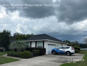 Building Photo - 341 Lake Dr
