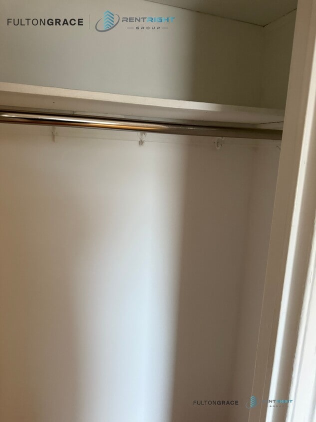 Primary Photo - 534 W Stratford Pl