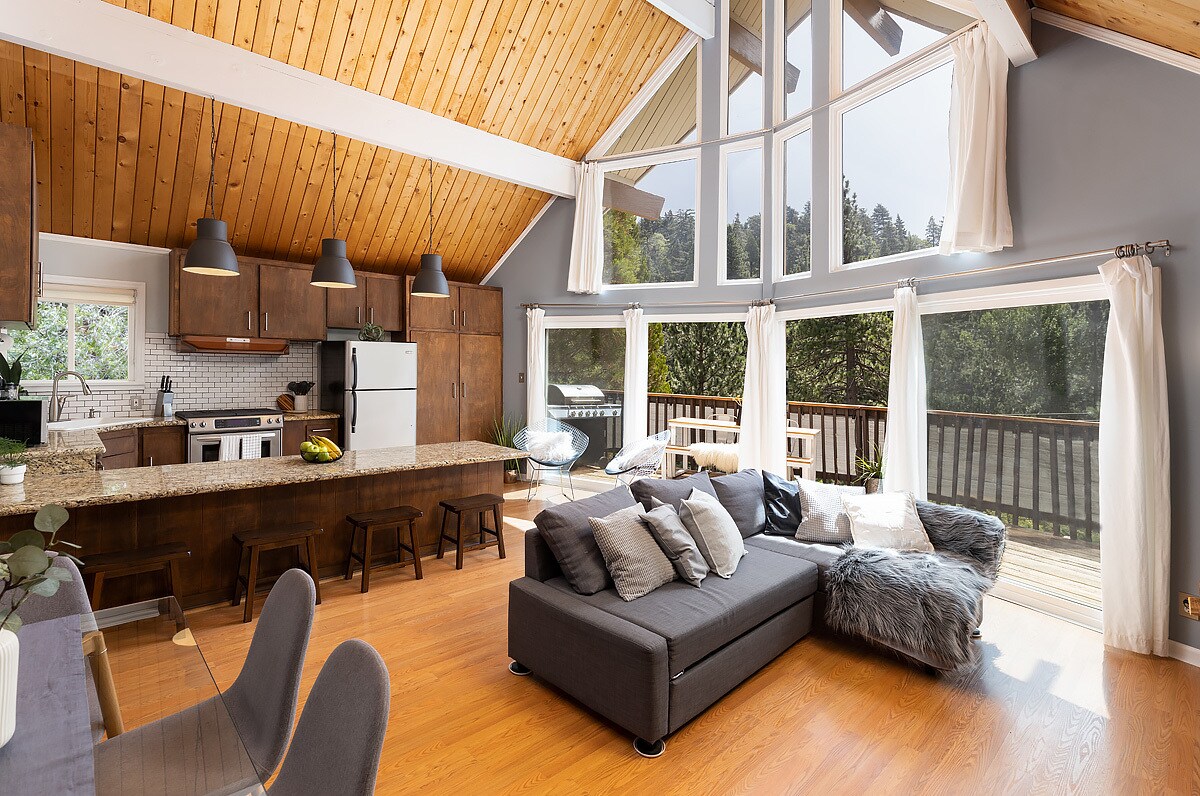 Living Room w Forest View - 322 Fairway Dr