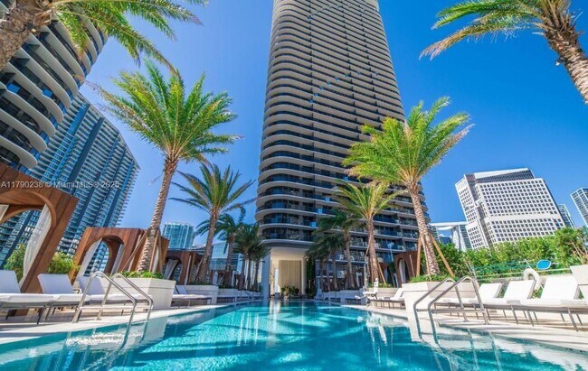 Foto del edificio - 801 S Miami Ave