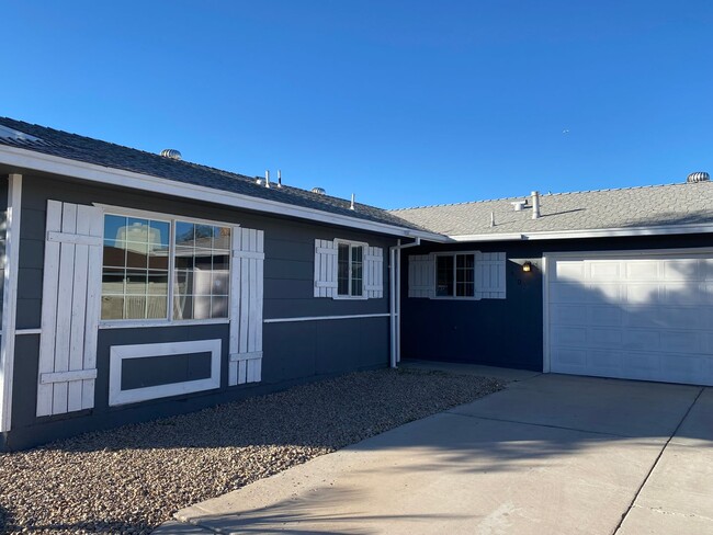 Building Photo - SE!!! Single Story Home!!! Long Drive way!...