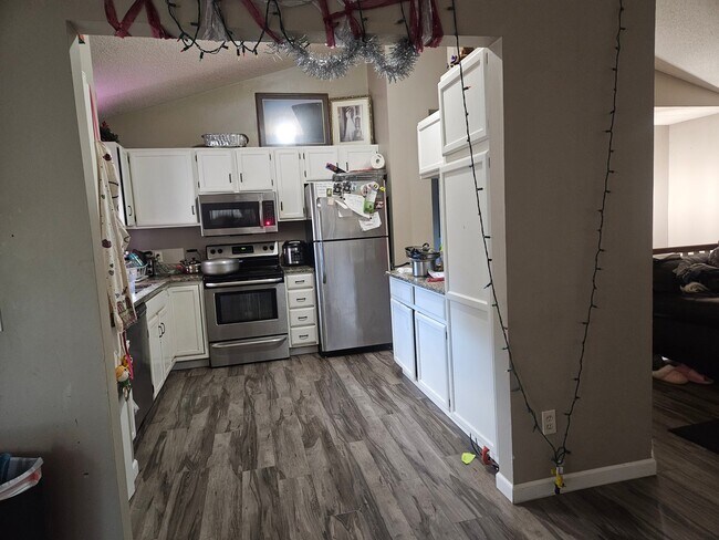 Foto del edificio - 10259 Englewood Dr