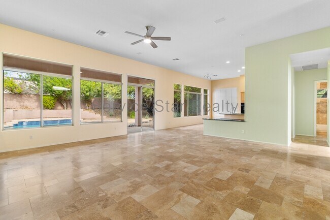 Foto del edificio - 7524 E Rose Garden Ln