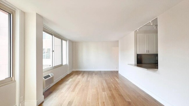 Photo - 555 Main St Apartment