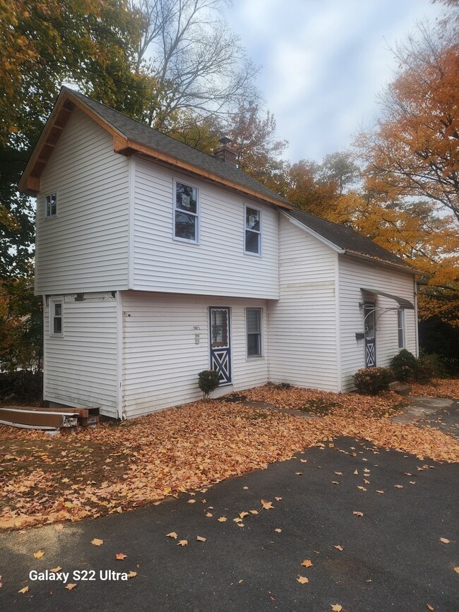 148 Maple St, Manchester, CT 06040 - House Rental in