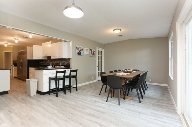 Foto del edificio - 4414 Brushy Hill