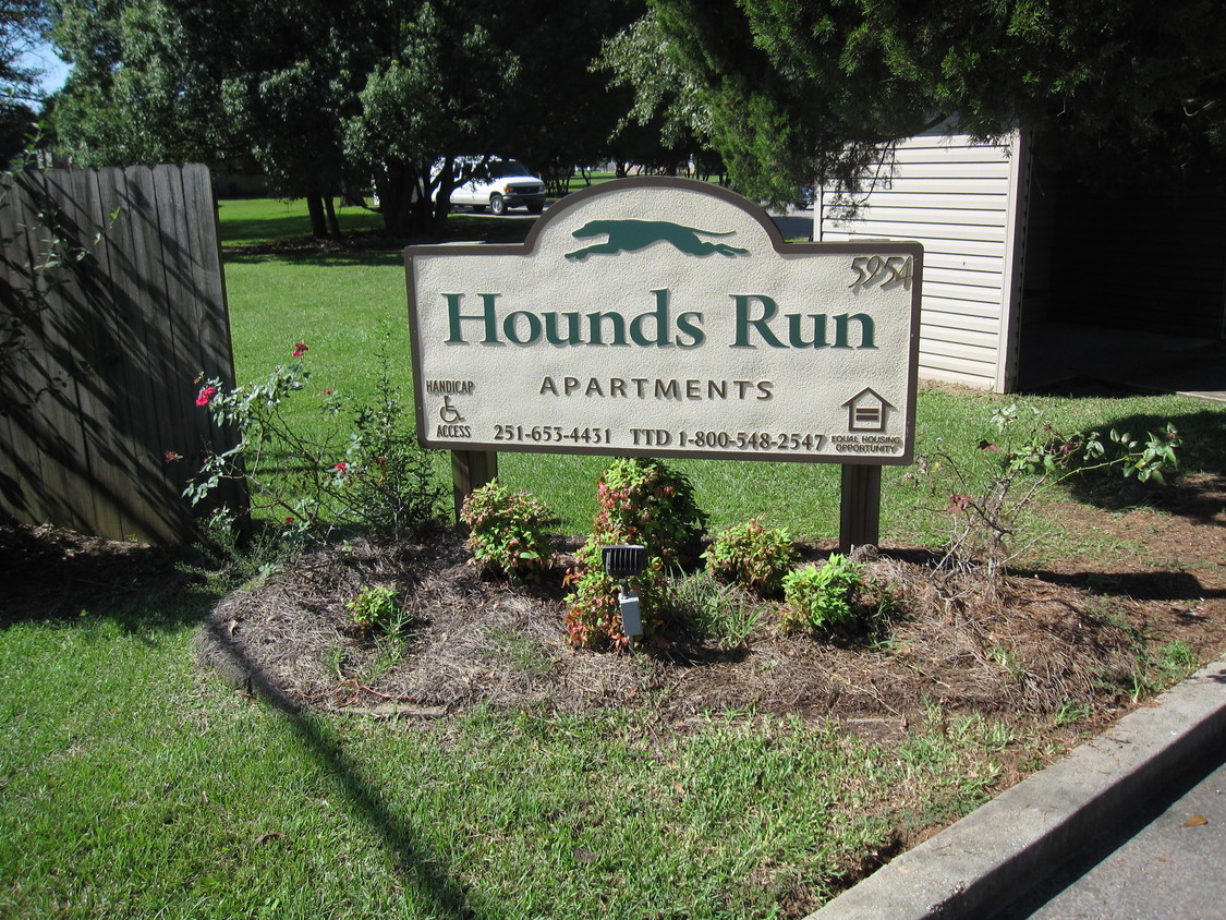 Primary Photo - Hounds Run I & II