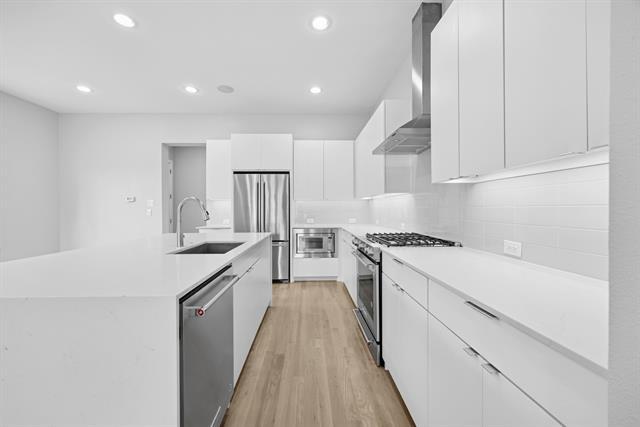 Building Photo - 6529 Roper St