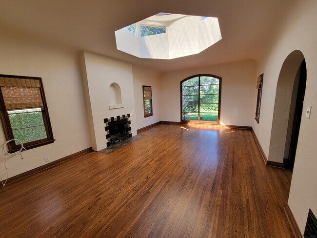 Foto del edificio - 348 11th St