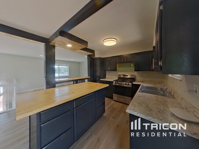 Foto del edificio - 7540 Woodstock St