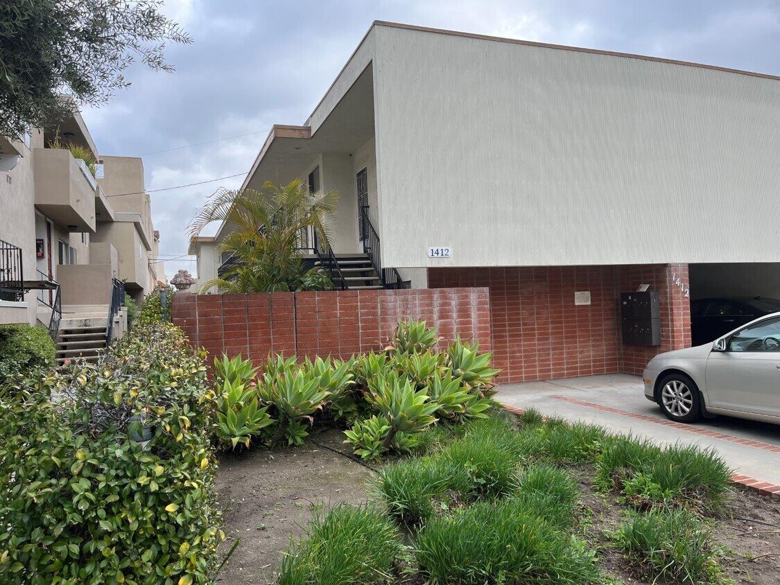 Foto principal - 1412 Brockton Ave
