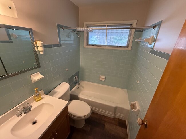 Building Photo - 4315 Hopkins Rd